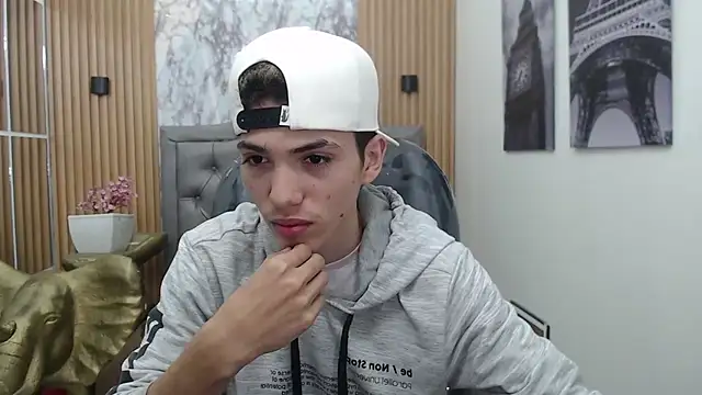 Asher costa online show from 04-11-26, 11:09