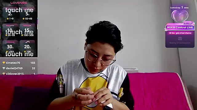 Snapshot of Juliexxxxtasy chatting on 02-13-26, 12:01 Juliexxxxtasy online show from 02-13-26, 12:01