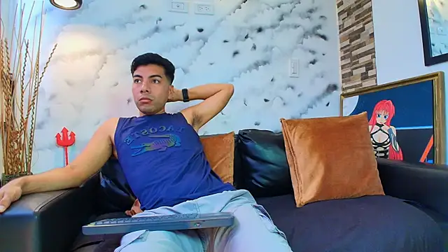 Snapshot of Max_Hornye chatting on 02-10-26, 06:45 Max Hornye online show from 02-10-26, 06:45