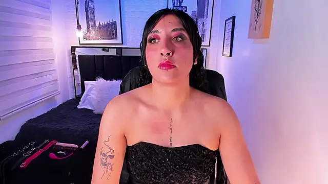 Snapshot of ladyraing chatting on 02-07-26, 03:10 ladyraing online show from 02-07-26, 03:10