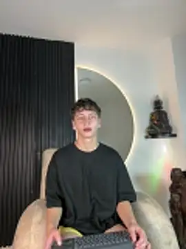 Snapshot of ARON_LUXX chatting on 02-08-26, 03:10 ARON LUXX online show from 02-08-26, 03:10