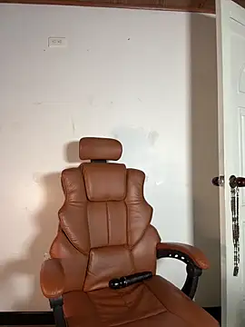 Snapshot of ARON_LUXX chatting on 03-10-26, 03:11 ARON LUXX online show from 03-10-26, 03:11