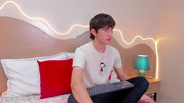 Christian Foxx online show from 03-12-26, 06:58