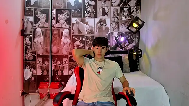 Christian Foxx online show from 04-18-26, 11:38