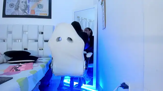 Snapshot of isabellalovestory chatting on 02-10-26, 05:11 isabellalovestory online show from 02-10-26, 05:11