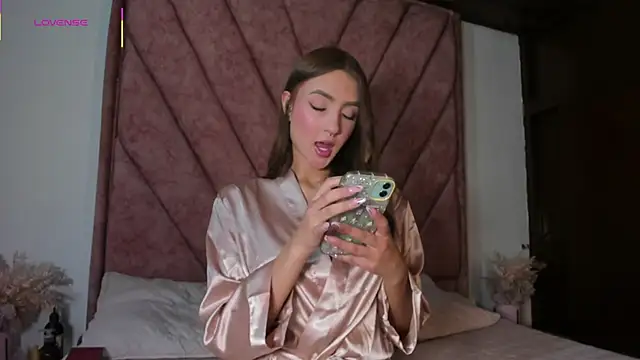 Miss-Sunny online show from 04-01-26, 10:07