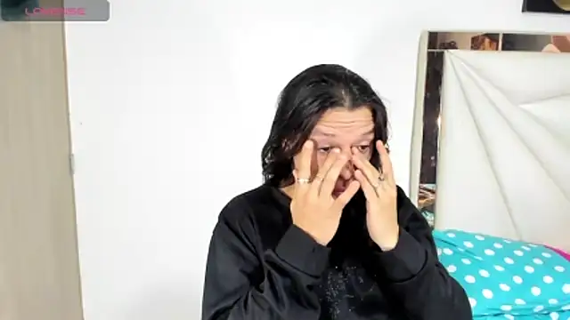 Snapshot of ale-noah chatting on 02-09-26, 08:29 ale-noah online show from 02-09-26, 08:29