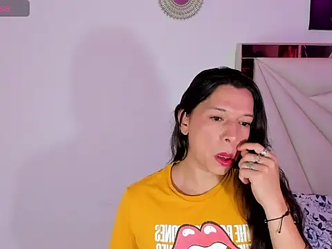 Snapshot of ale-noah chatting on 02-18-26, 08:54 ale-noah online show from 02-18-26, 08:54