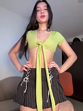 Chinicr18 online show from 04-28-26, 06:46
