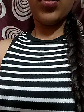 Snapshot of komalsharma99 chatting on 04-28-26, 06:46 komalsharma99 online show from 04-28-26, 06:46
