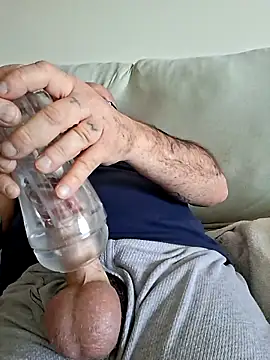 Snapshot of ldhurstII chatting on 03-18-26, 06:55 ldhurstII online show from 03-18-26, 06:55