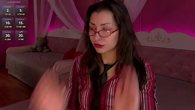 Snapshot of AngelaCox chatting on 02-08-26, 06:17 AngelaCox online show from 02-08-26, 06:17