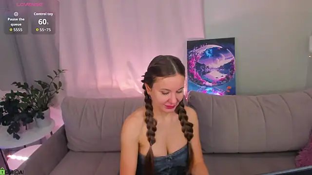 Katrina Jones  online show from 02-22-26, 11:31