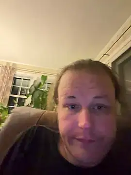 Snapshot of RaeganV chatting on 02-24-26, 02:20 RaeganV online show from 02-24-26, 02:20