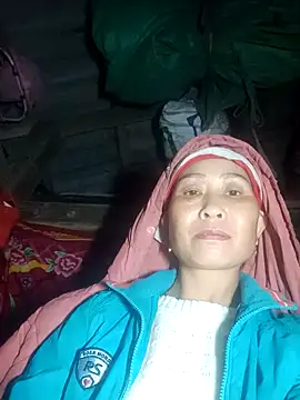 Snapshot of witch-xx chatting on 02-16-26, 07:43 witch-xx online show from 02-16-26, 07:43