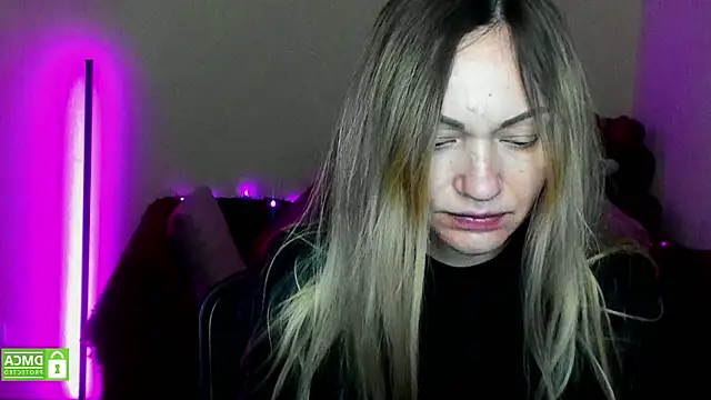 Snapshot of BlondMikey22 chatting on 02-10-26, 12:31 BlondMikey22 online show from 02-10-26, 12:31