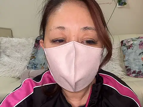 Snapshot of Nokaze-LOVE chatting on 02-05-26, 07:02 Nokaze-LOVE online show from 02-05-26, 07:02