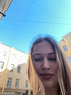 Snapshot of blonde_exe chatting on 06-19-26, 03:27 blonde exe online show from 06-19-26, 03:27