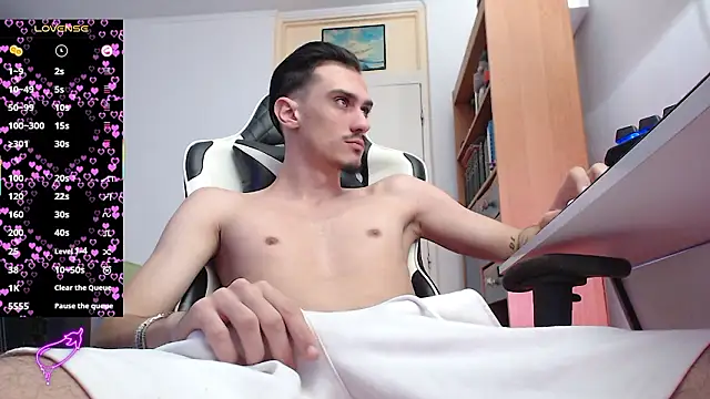 Snapshot of silasluxor chatting on 02-10-26, 09:35 silasluxor online show from 02-10-26, 09:35