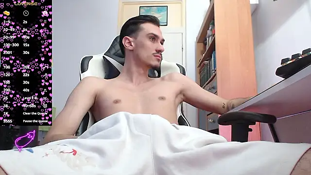 Snapshot of silasluxor chatting on 02-16-26, 10:33 silasluxor online show from 02-16-26, 10:33