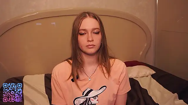 RowenaIanniello online show from 03-10-26, 06:46