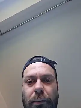 Snapshot of Dooms139 chatting on 03-02-26, 08:43 Dooms139 online show from 03-02-26, 08:43