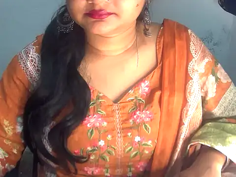 Snapshot of Saniya_K2 chatting on 03-08-26, 04:44 Saniya K2 online show from 03-08-26, 04:44