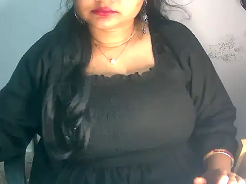 Snapshot of Saniya_K2 chatting on 03-10-26, 04:56 Saniya K2 online show from 03-10-26, 04:56
