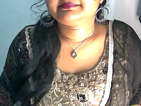 Snapshot of Saniya_K2 chatting on 04-13-26, 03:39 Saniya K2 online show from 04-13-26, 03:39