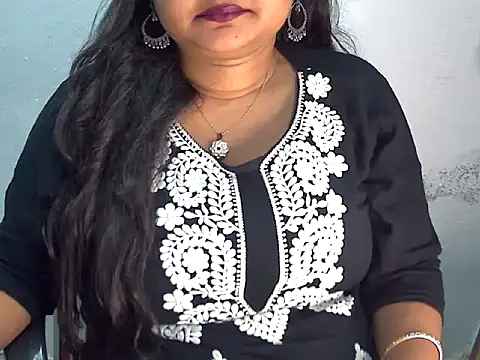 Snapshot of Saniya_K2 chatting on 04-30-26, 04:24 Saniya K2 online show from 04-30-26, 04:24