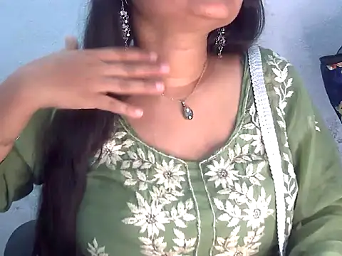 Snapshot of Saniya_K2 chatting on 05-15-26, 12:34 Saniya K2 online show from 05-15-26, 12:34