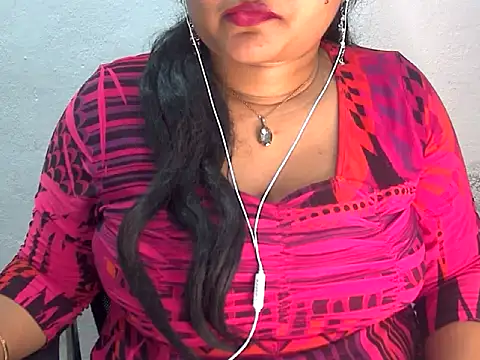 Snapshot of Saniya_K2 chatting on 06-16-26, 05:04 Saniya K2 online show from 06-16-26, 05:04
