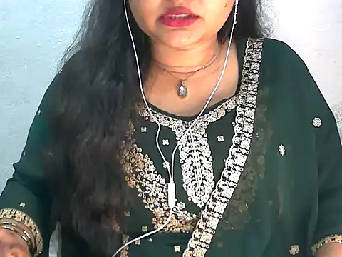 Snapshot of Saniya_K2 chatting on 06-26-26, 04:33 Saniya K2 online show from 06-26-26, 04:33