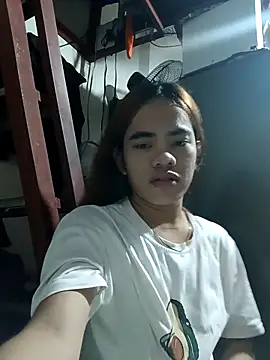 Snapshot of Wildcam21 chatting on 02-25-26, 03:16 Wildcam21 online show from 02-25-26, 03:16