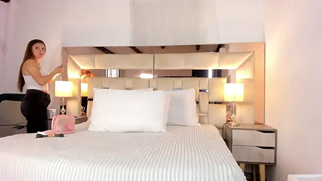 EloiseClairmont online show from 03-25-26, 07:42