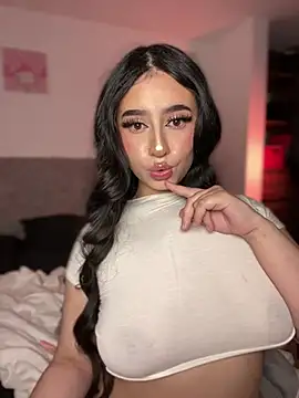 Snapshot of Sofiia_Vegaa chatting on 02-08-26, 12:58 Sofiia Vegaa online show from 02-08-26, 12:58