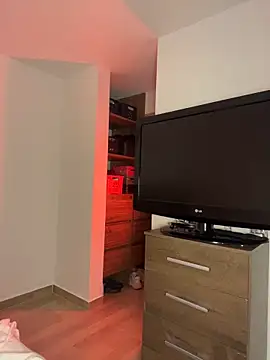 Snapshot of Sofiia_Vegaa chatting on 03-01-26, 01:07 Sofiia Vegaa online show from 03-01-26, 01:07