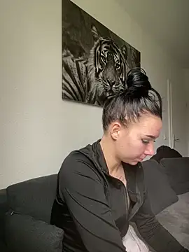 Snapshot of zoeelovee chatting on 02-20-26, 10:38 zoeelovee online show from 02-20-26, 10:38