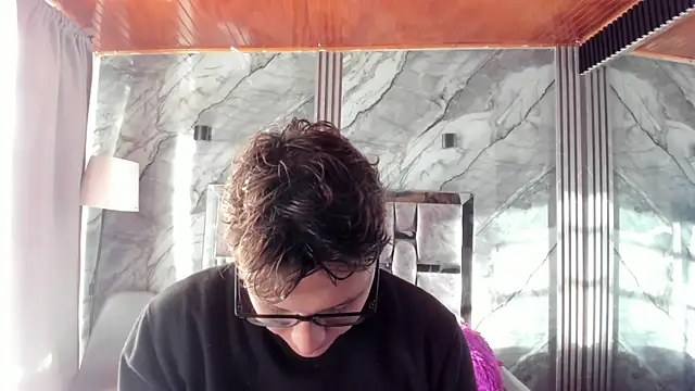 Manson and Zoe online show from 07-06-26, 11:40