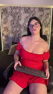 Snapshot of Dahlia-Rose chatting on 02-11-26, 07:52 Dahlia-Rose online show from 02-11-26, 07:52