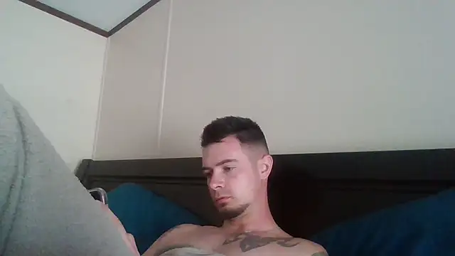 midnightsinz online show from 04-07-26, 07:36