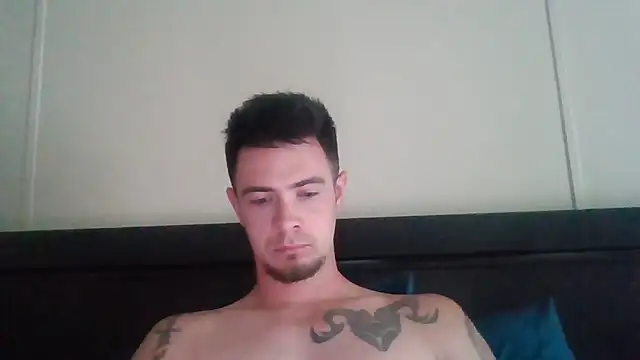 Snapshot of midnightsinz chatting on 06-21-26, 11:29 midnightsinz online show from 06-21-26, 11:29