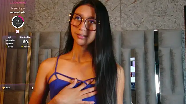 Snapshot of ThinPrincesss chatting on 02-15-26, 01:09 ThinPrincesss online show from 02-15-26, 01:09