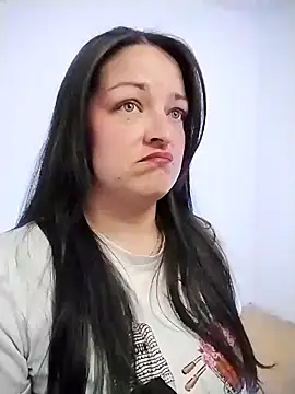 Snapshot of Ivanna_Greey1 chatting on 02-15-26, 03:42 Ivanna Greey1 online show from 02-15-26, 03:42