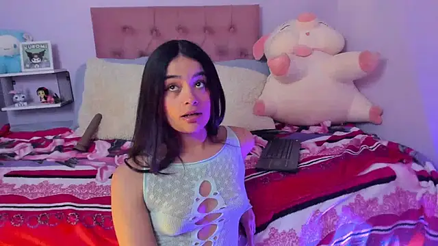 Snapshot of SophieAdamst chatting on 02-25-26, 07:23 SophieAdamst online show from 02-25-26, 07:23