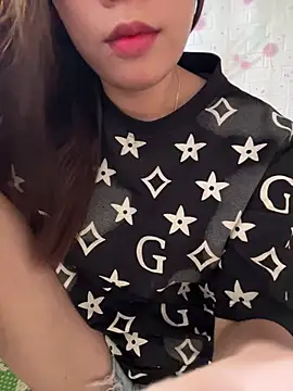 Snapshot of DoliceGirl2k chatting on 06-26-26, 05:12 DoliceGirl2k online show from 06-26-26, 05:12