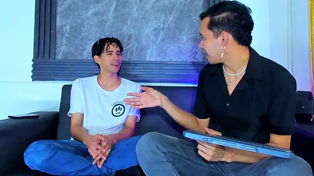 Snapshot of Wonka_1 chatting on 02-17-26, 03:36 Wonka 1 online show from 02-17-26, 03:36