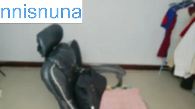 Snapshot of nunanunanuna chatting on 05-11-26, 04:04 nunanunanuna online show from 05-11-26, 04:04