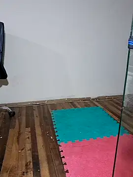 Snapshot of Vale_89A chatting on 02-12-26, 01:55 Vale 89A online show from 02-12-26, 01:55