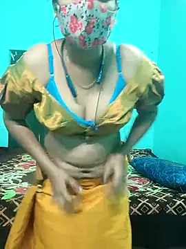 Snapshot of Tamilkannadacouple chatting on 03-06-26, 05:20 Tamilkannadacouple online show from 03-06-26, 05:20